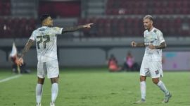 Tyronne Del Pino mulai mengembalikan performa terbaiknya di Persib Bandung (ligaindoensiabaru.com)