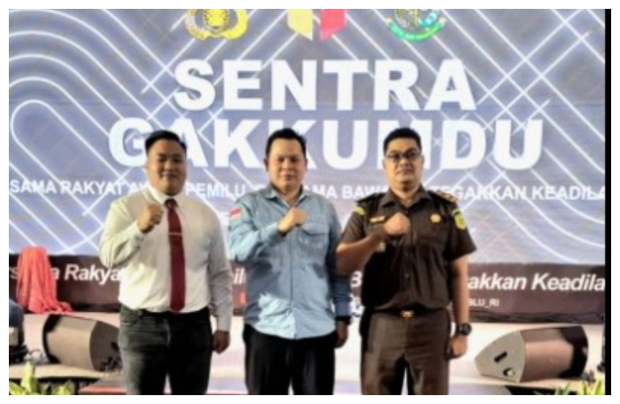 Tigha anggota Sentra Gakkumdu Barito Utara. Foto.dok.1tulah.com