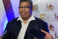 Ketua KPU Barito Timur, Satya Hedipuspita saat  konferensi pers. Foto: 1tulah.com/zakirin