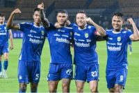 Potret para pemain Persib Bandung usai laga menghadapi Borneo FC. (ligaindonesiabaru.com)