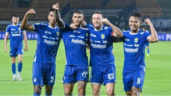 Potret para pemain Persib Bandung usai laga menghadapi Borneo FC. (ligaindonesiabaru.com)