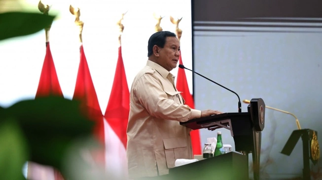 menyampaikan arahan di apel Kasatwil Polri di Akademi Kepolisian, Semarang, Jawa Tengah, Rabu (11/12/2024) (sumber: suara.com)
