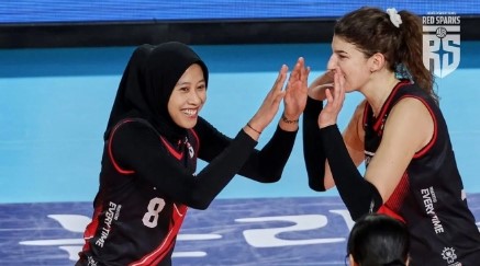 Megawati Hangestri catatkan 500 poin usai bantu Red Spark kalahkan Hi Pass. (Instagram/@red__sparks)