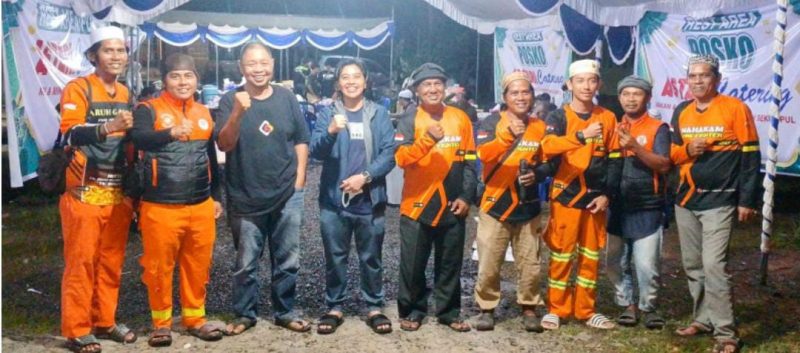 Yunaningsih, Ketua Komisi III DPRD Kapuas bersama PMK Mahakam (sumber: dok. istimewa)