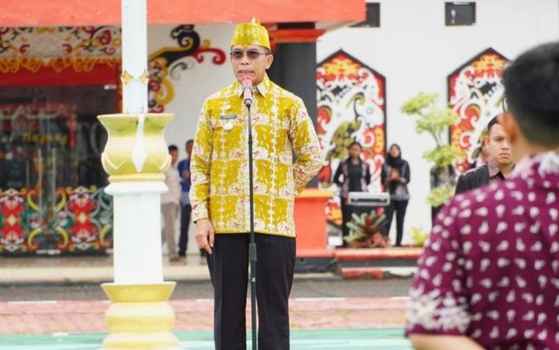 Pj Bupati Mura Hermon Pimpin Apel Gabungan, Kamis (2/1/2025)