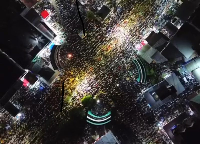 Pantauan udara jwmaah Haul Abah Guru Sekumpul ke-20 (sumber: tangkap layar instagram @doyan.drone)
