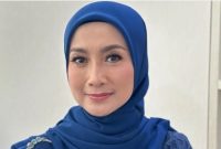 Gaya Desy Ratnasari pelantikan anggota DPR RI. [Instagram]