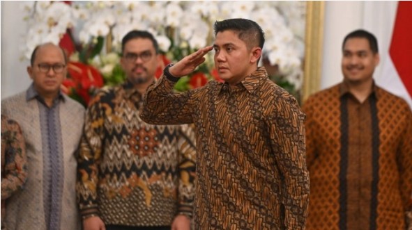 Sekretaris Kabinet Mayor Teddy Indra Wijaya di Istana Negara, Jakarta, Senin (21/10/2024). (ANTARA FOTO/Hafidz Mubarak A).