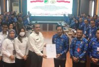 Pemerintah Kabupaten Barito Utara (Pemkab Barut) menerima kedatangan Tim Badan Pemeriksa Keuangan Republik Indonesia (BPK RI) Perwakilan Kalteng, dalam rangka entry meeting pemeriksaan awal kepatuhan terhadap penggunaan APBD Tahun Anggaran 2024 yang dipimpin oleh Ketua Tim, Hang Perkasa bersama beberapa anggota BPK RI, Senin, 17 Februari 2025. Foto: Diskominfosandi Barut