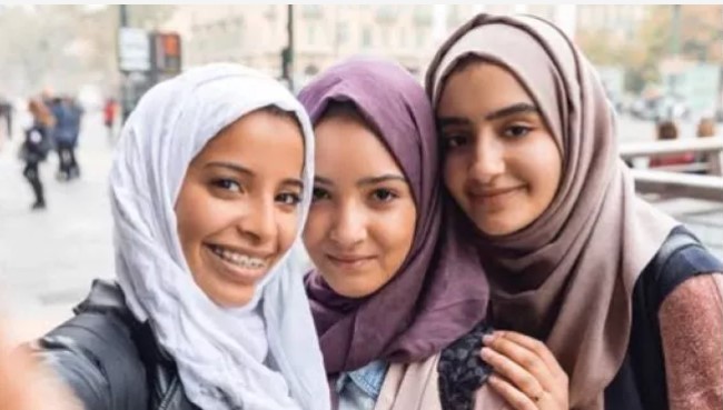 Ilustrasi Muslim - Pengertian Aurat Menurut Islam (Unsplash)