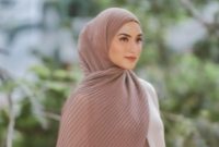 Pashmina plisket (Instagram.com/miraagile)