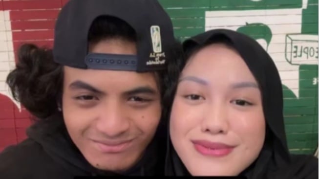 Lolly dan Vadel Badjideh (sumber: suara,com)