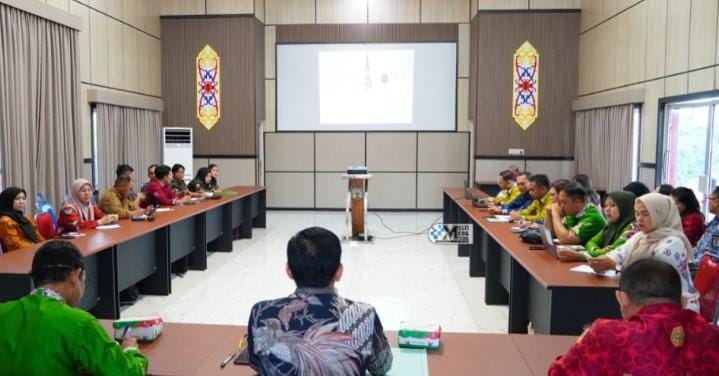 Pemkab Murung Raya Observasi Desa Percontohan Antikorupsi. (Foto : Diskominfo SP Mura)