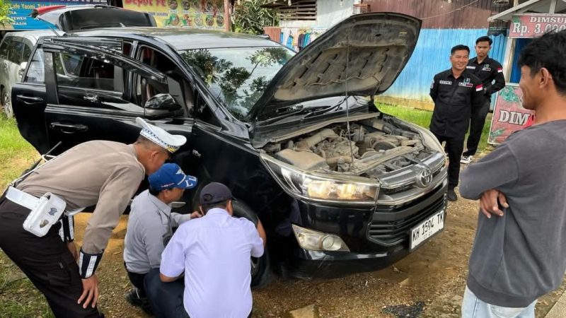 Polres Mura dan Dishub Periksa Sejumlah Angkutan Umum dan Travel 