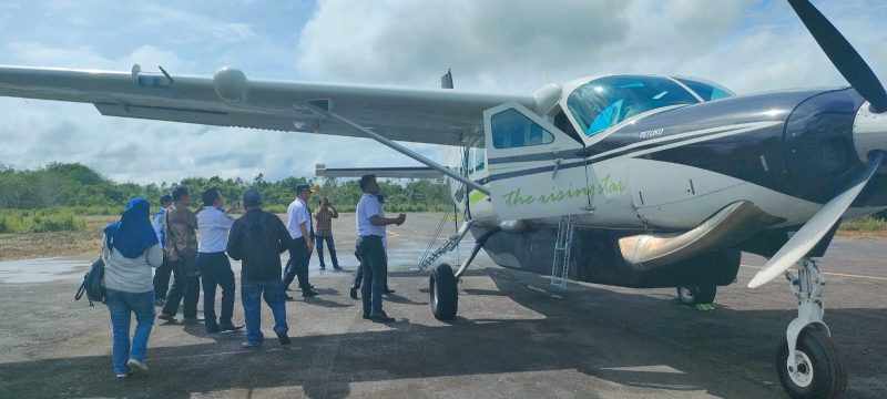 Smart Aviation Resmi Terbang Perdana dari Bandara Dirung Lingkin Murung Raya, Rabu (26/02). (Foto : Sur/!tulah.com)