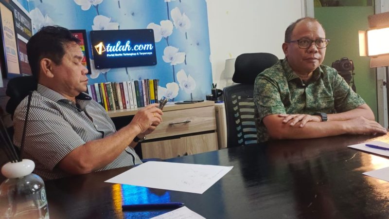Pasangan calon bupati dan wakil bupati Barito Utara (Barut), Kalteng, nomor urut 1, H Gogo Purman Jaya dan Hendro Nakalelo atau Gogo Helo menyampai sejumlah pesan dalam gelaran perbincangan Podcast 1tulah.com. Foto: Deni/1tulah.com