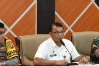 Pemerintah Kabupaten Barito Utara (Pemkab Barut), Kalteng, diwakili oleh Pj Sekda Jufriansyah mengikuti rapat kesiapan pendanaan pelaksanaan pemilihan suara ulang (PSU) hasil putusan Mahkamah Konstitusi melalui Zoom Meeting (virtual) bersama Kementerian Dalam Negeri (Kemendagri) RI, Rabu, 5 Maret 2025. Foto: Diskominfosandi Barut