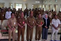 Pemkab Barito Utara (Barut), Kalteng, melalui Asisten Setda Bidang Administrasi Umum Yaser Arafat secara resmi menutup rangkaian kegiatan konsultasi publik rancangan awal Rencana Kerja Pemerintah Daerah (RKPD) Barut 2026 bertempat di Aula Bappeda Litbang setempat, Selasa, 11 Maret 2025. Foto: Diskominfosandi Barut