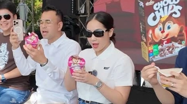 Nagita Slavina dan Raffi Ahmad (sumber: Instagram @raffinagita1717) 