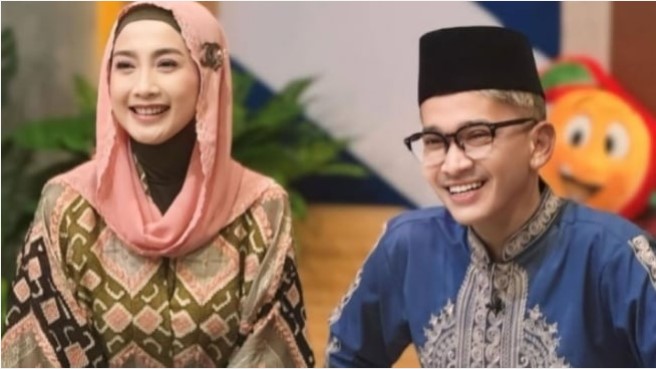 Desy Ratnasari dan Ruben Onsu dikabarkan dekat sejak sang presenter pisah dengan Sarwendah (Instagram)