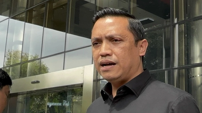Anggota Tim Hukum Hasto Kristiyanto, Ronny Talapessy (sumber: suara.com)