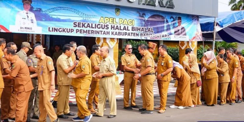 Pemerintah Kabupaten Barito Utara (Pemkab Barut), Kalteng, menggelar apel pagi sekaligus halalbihalal yang diikuti oleh seluruh ASN di lingkungan Pemkab Barut. Foto: Diskominfosandi Barut