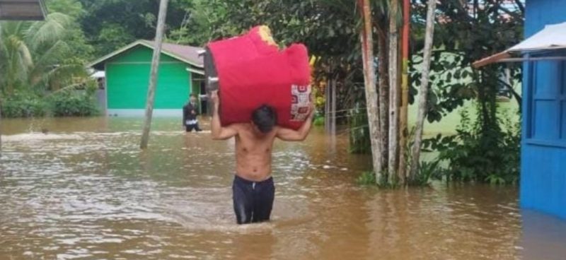 Banjir di Murung Raya ratusan rumah terendam