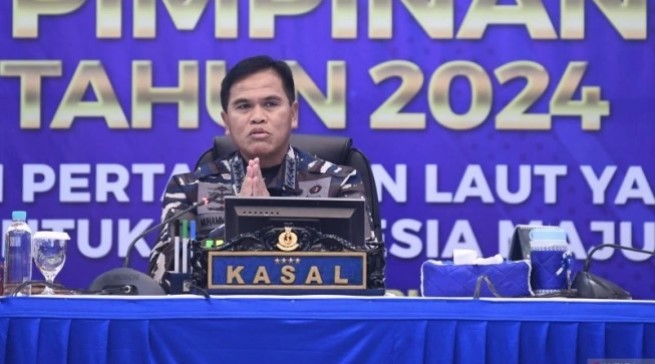 Kepala Staf TNI AL (KSAL) Laksamana TNI Muhammad Ali menyampaikan salam saat pembukaan Rapat Pimpinan TNI AL 2024 di Mabes TNI AL, Cilangkap, Jakarta, Kamis (29/2/2024). ANTARA FOTO/M Risyal Hidayat/YU