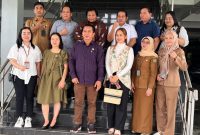 Sekretariat Dewan (Setwan) Kabupaten Barito Utara (Barut), menerima kunjungan kerja anggota DPRD Kutai Barat, di aula rapat kantor DPRD Barut, Selasa 29 April 2025. Foto: Setwan Barut