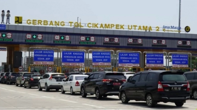 Gerbang Tol Cikampek (sumber: suara.com)