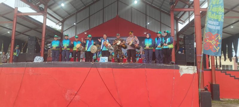 Wabup Rahmanto saayt membuka Festival Budaya TTB 2025, Kamis sore (24/04/2025)