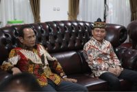 Ketua DPRD Kalteng Arton S Dohong Menerima  Kunjungan Gubernur Kalteng Agustiar Sabran Saat Open House Nyepi Tahun Baru Saka 1947., Minggu (30/3/2025).Foto:Istimewa