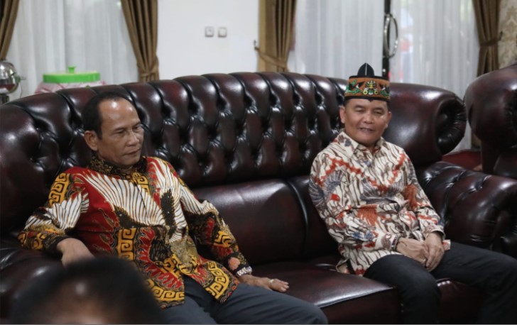 Ketua DPRD Kalteng Arton S Dohong Menerima  Kunjungan Gubernur Kalteng Agustiar Sabran Saat Open House Nyepi Tahun Baru Saka 1947., Minggu (30/3/2025).Foto:Istimewa