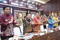 Bupati Kapuas HM Wiyatno menghadiri kegiatan pembukaan Musyawarah Rencana Pembagunan (Musrenbang) Provinsi Kalimantan Tengah tahun 2025 dalam rangka Rencana Kerja Pembangunan Daerah (RKPD) tahun 2026 bertempat di Aula Jayang Tingang Kantor Gubernur Kalimantan Tengah, Kamis (10/4/2025). (Firmansyah/1tulah.com)