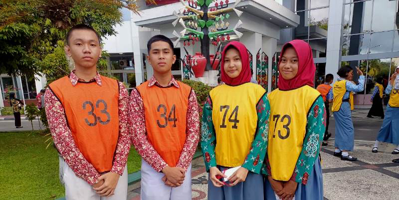 4 pelajar terbaik dari Barito Utara (Barut) berhasil lolos dalam seleksi calon anggota Pasukan Pengibar Bendera Pusaka (Paskibraka) tingkat Kalimantan Tengah (Kalteng) 2025. Foto: Kesbangpol Barut