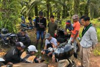 Inventarisasi lahan plasma kelapa sawit anggota Koperasi Usaha Desa (KUD) Muktitama di Desa Asri Mulya Asam-Asam, Kecamatan Jorong, Tanah Laut (Tala), mengalami hambatan serius. Foto: M Lutfi Ashidiqi/1tulah.com