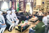 Bupati Tanah Laut (Tala), H Rahmat Trianto, secara resmi melepas Calon Pasukan Pengibar Bendera Pusaka (Capaskibra) setempat untuk mengikuti seleksi tingkat Kalimantan Selatan (Kalsel) 2025. Foto: MC Tala