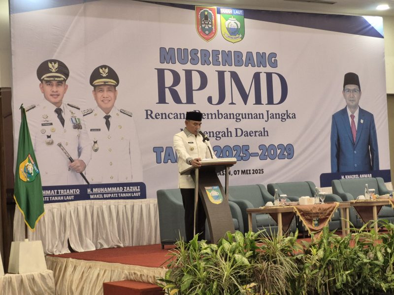 Musyawarah Perencanaan Pembangunan (Musrenbang) Rencana Pembangunan Jangka Menengah Daerah (RPJMD) Tanah Laut (Tala) 2025–2029 resmi dibuka oleh Bupati H Rahmat Trianto di Hotel Rattan Inn, Banjarmasin, pada Rabu, 7 Mei 2025. Foto: MC Tala