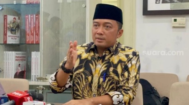 Menteri Sekretaris Negara Prasetyo Hadi. Pihak istana menyatakan bahwa Perpres Perlindungan Jaksa merupakan hal yang wajar.(Suara.com/Novian)