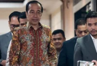 Presiden ke-7 RI, Joko Widodo atau Jokowi lapor Polda Metro Jaya terkait kasus tuduhan ijazah palsu. (sumber: suara.com)