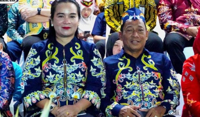 Bupati Heriyus dan istri saat menghadiri Penutupan Festival Budaya Isen Mulan 2025