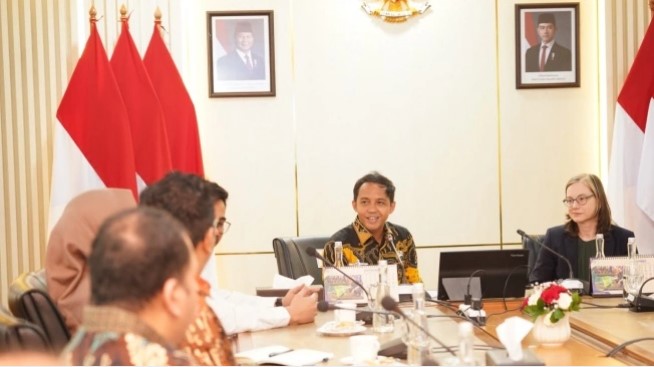 Menteri Kehutanan (Menhut) Raja Juli Antoni melakukan pertemuan dengan Integrity Council For The Voluntary Carbon Market (ICVCM). [Ist]