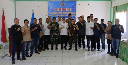 Foto bersama saat konferensi PWI Bartim. Foto : 1tulah.com/zakirin