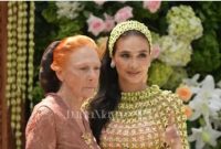 Luna Maya gelar siraman adat Jawa di Bali jelang pernikahan dengan Maxime Bouttier. Foto:Tangkapan Layar