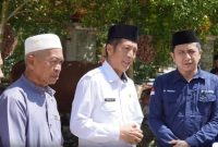 Melalui Sekretaris Daerah, Muhlis, Pemerintah Kabupaten (Pemkab) Barito Utara (Barut), Kalteng, menerima bantuan hewan kurban sebanyak 30 ekor sapi dari Pemerintah Provinsi Kalimantan Tengah (Pemprov Kalteng), Rabu, 4 Juni 2025. Foto: Diskominfosandi Barut