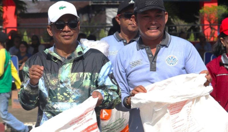 Bupati Mura Heriyus dan Wabup Rahmanto Muhidin ajak masyarakat turut menjaga kebersihan lingkungan