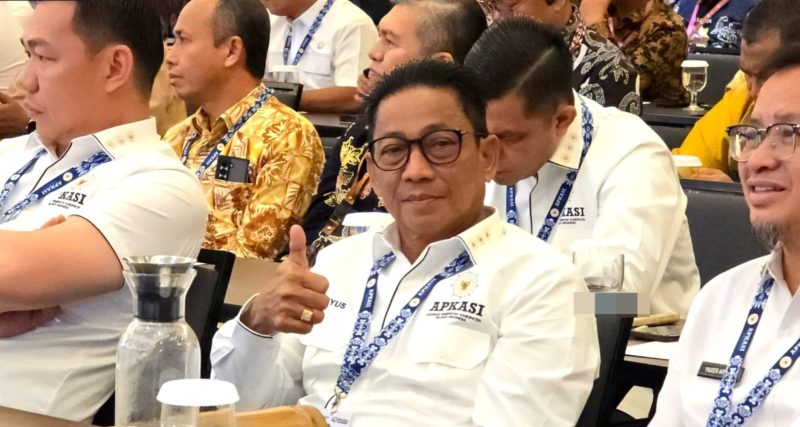 Bupati Mura Heriyus saat mengikuti Mjnas VI APKASI