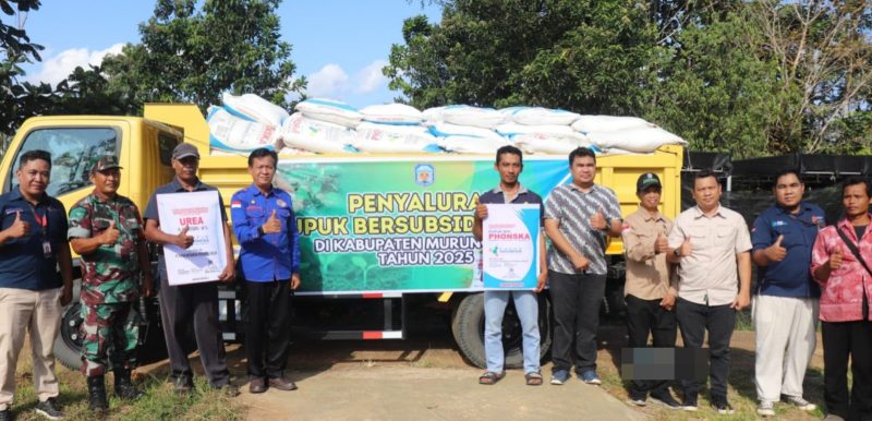 Pemkab Mura Salurkan Pupuk Bersubsidi