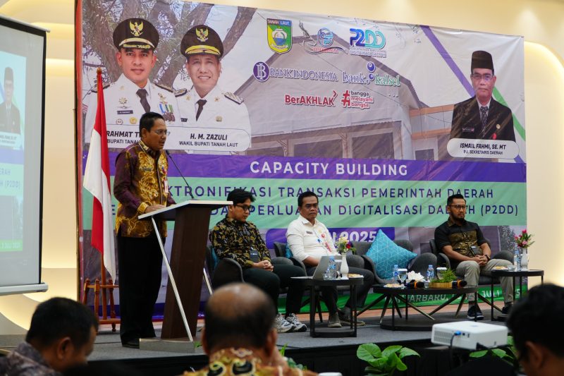 Pemkab Tanah Laut (Tala), melalui Badan Pendapatan Daerah (Bapenda) menggelar kegiatan Capacity Building Elektronifikasi Transaksi Pemerintah Daerah dalam rangka Percepatan dan Perluasan Digitalisasi Daerah (P2DD) 2025. Foto: MC Tala