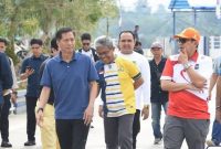 Pemkab Barito Utara (Barut), Kalteng, menunjukkan komitmennya dalam meningkatkan kesejahteraan masyarakat dengan melakukan peninjauan langsung ke kawasan rumah terapung (lanting) di water front city atau WFC yang tidak layak huni di Kelurahan Melayu, Teweh Tengah, pada Jumat, 11 Juli 2025. Foto: Diskominfosandi Barut